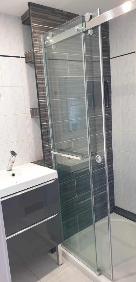 Chez Faby Et Jose Hotel Авиньон Екстериор снимка